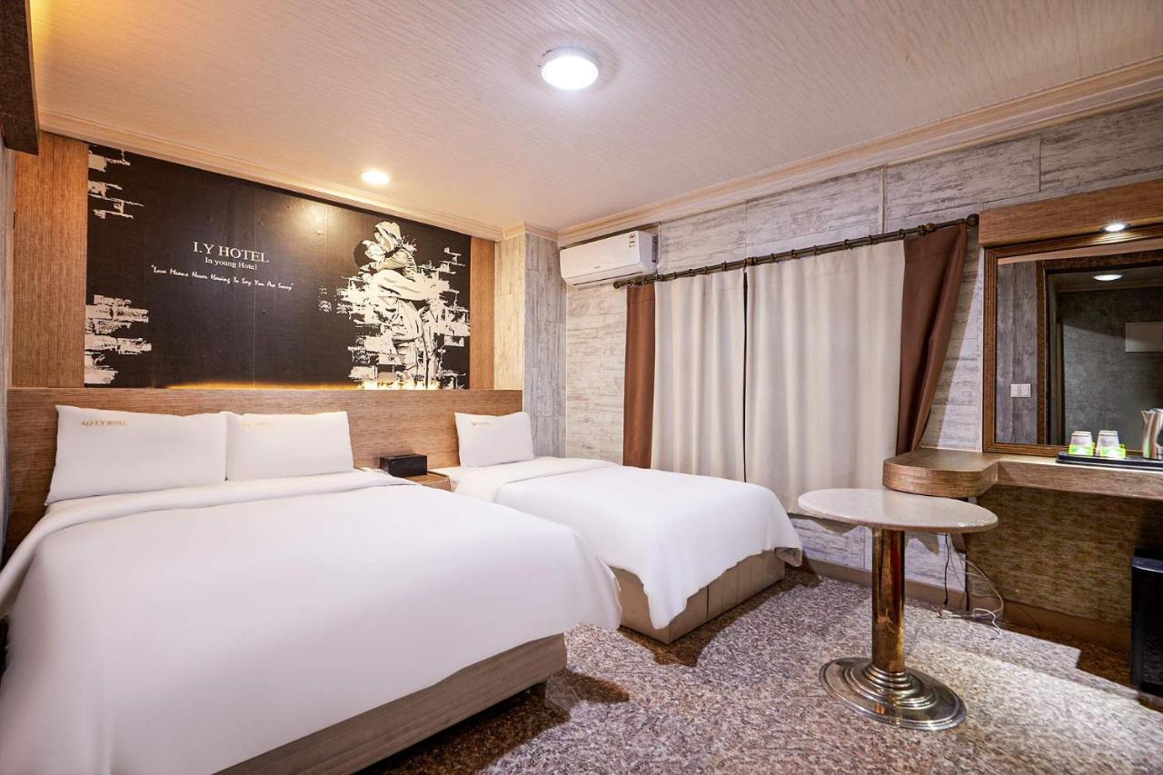I.Y Hotel スウォン エクステリア 写真